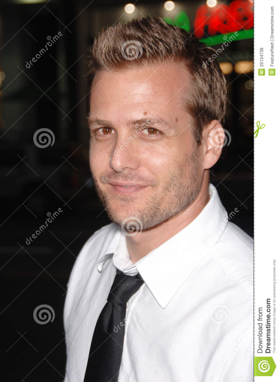 gabriel-macht-wallpaper