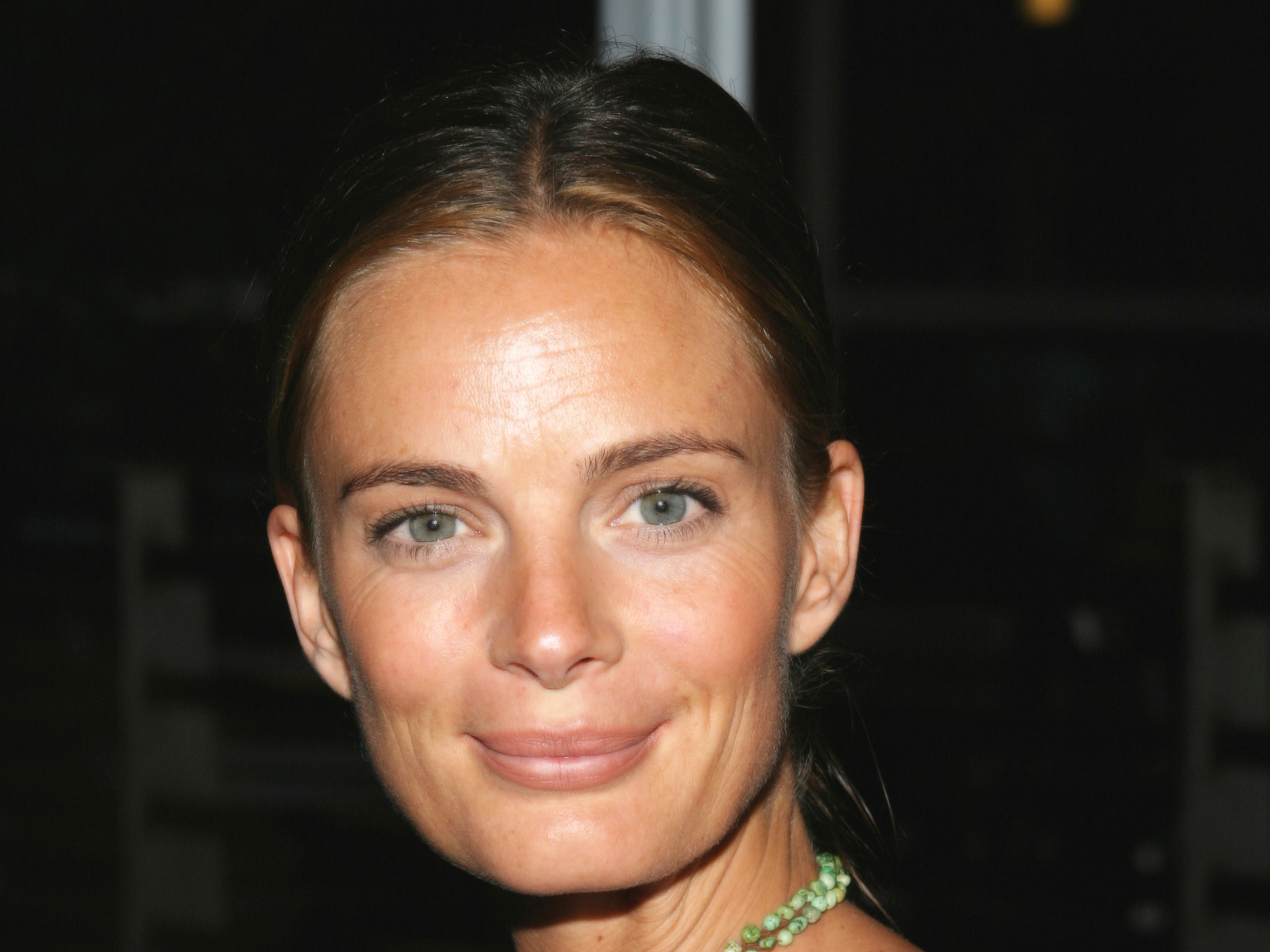 Pictures of Gabrielle Anwar, Picture #5017 - Pictures Of Celebrities2560 x 1920