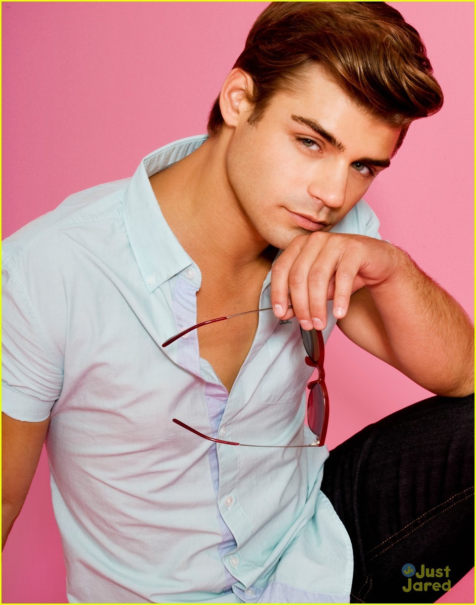 garrett-clayton-2016