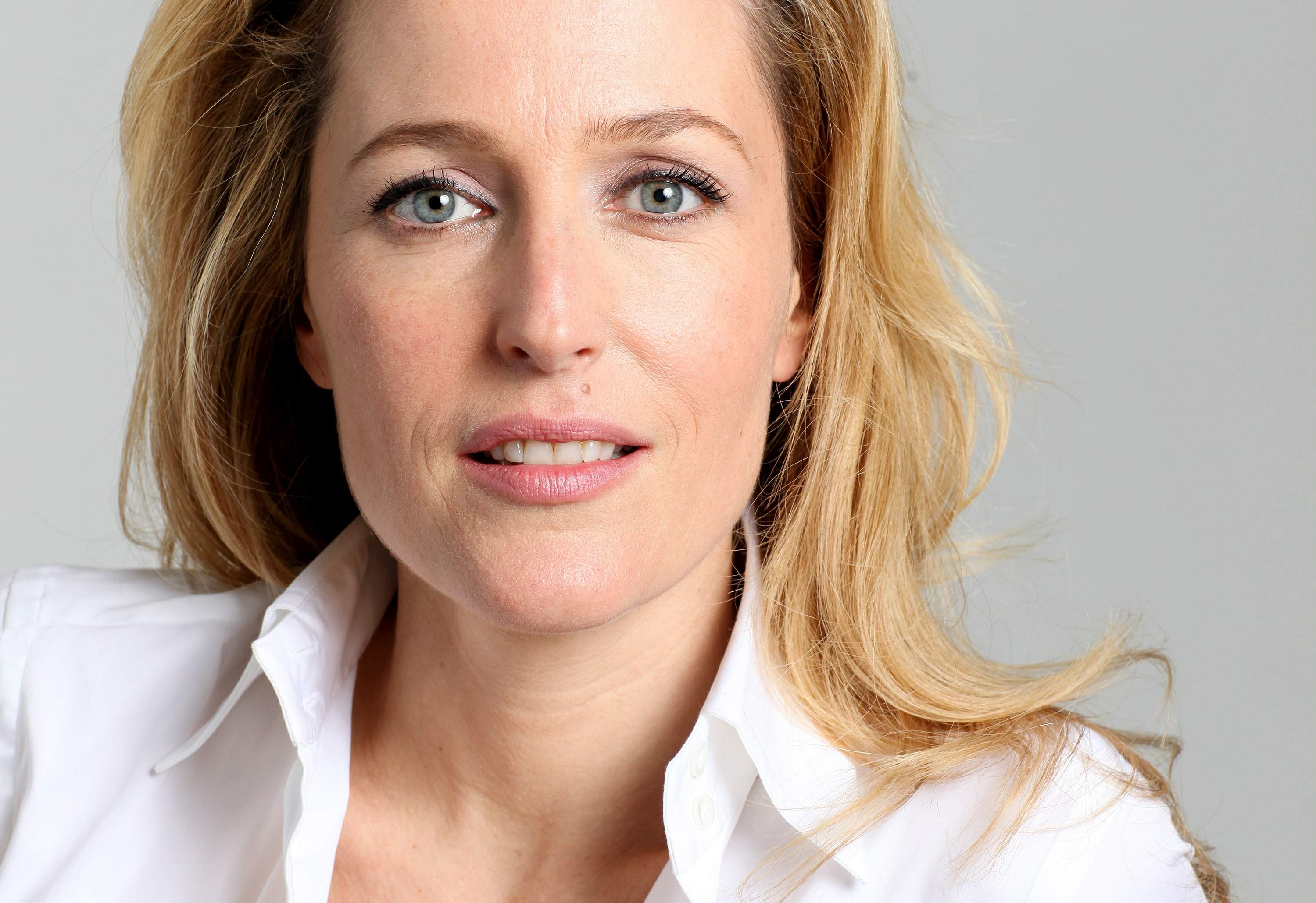 best-pictures-of-gillian-anderson