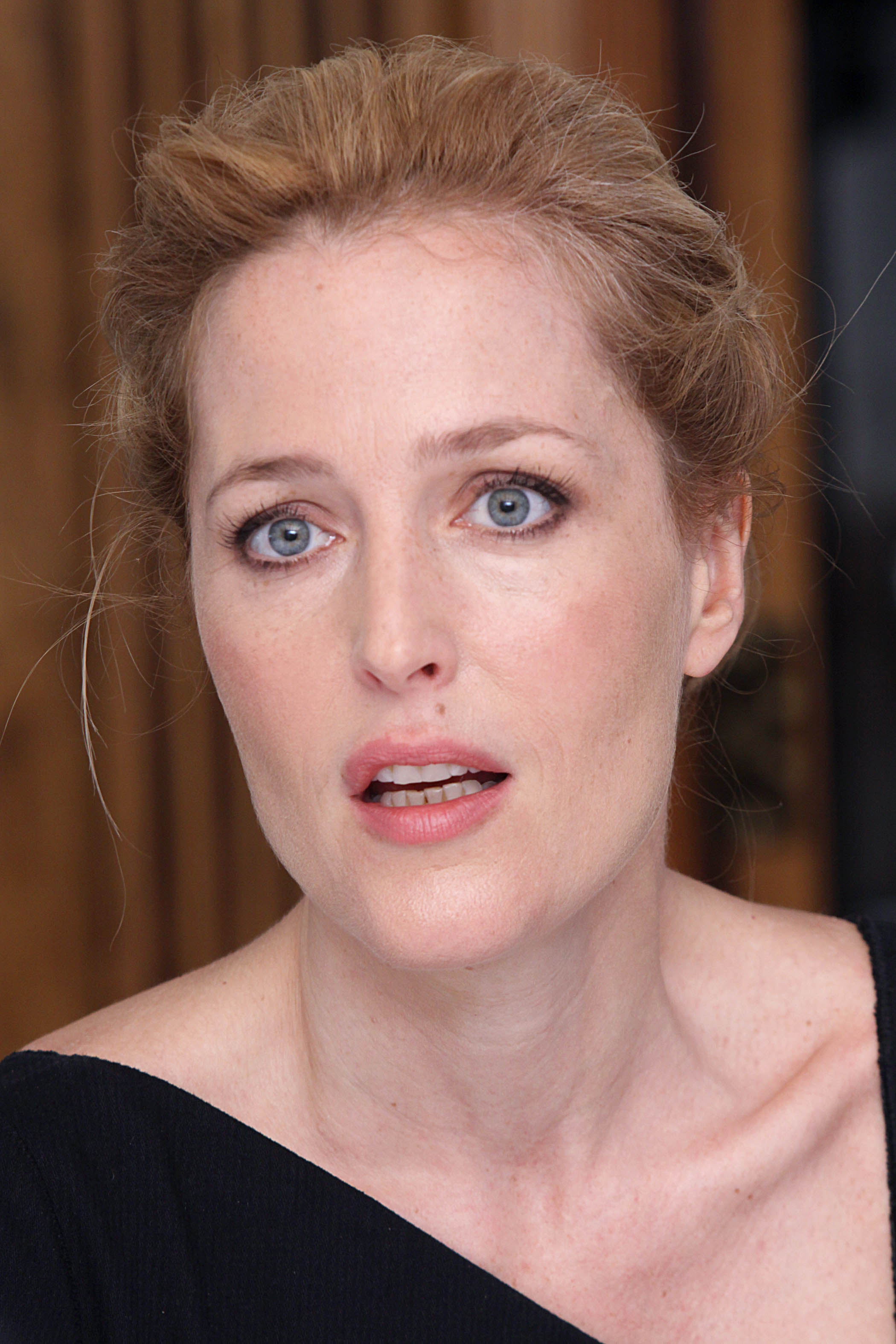 gillian-anderson-wedding