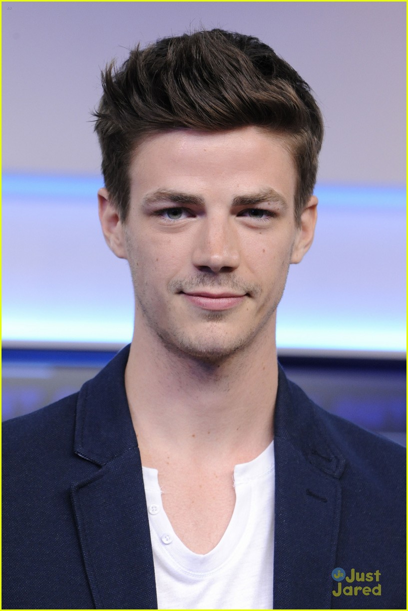 grant-gustin-2015