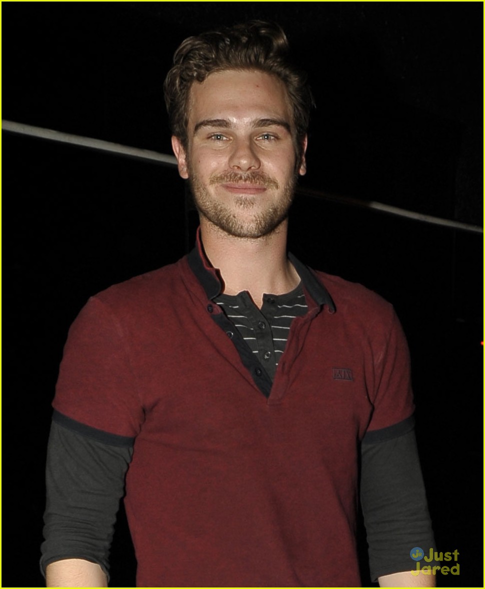 photos-of-grey-damon