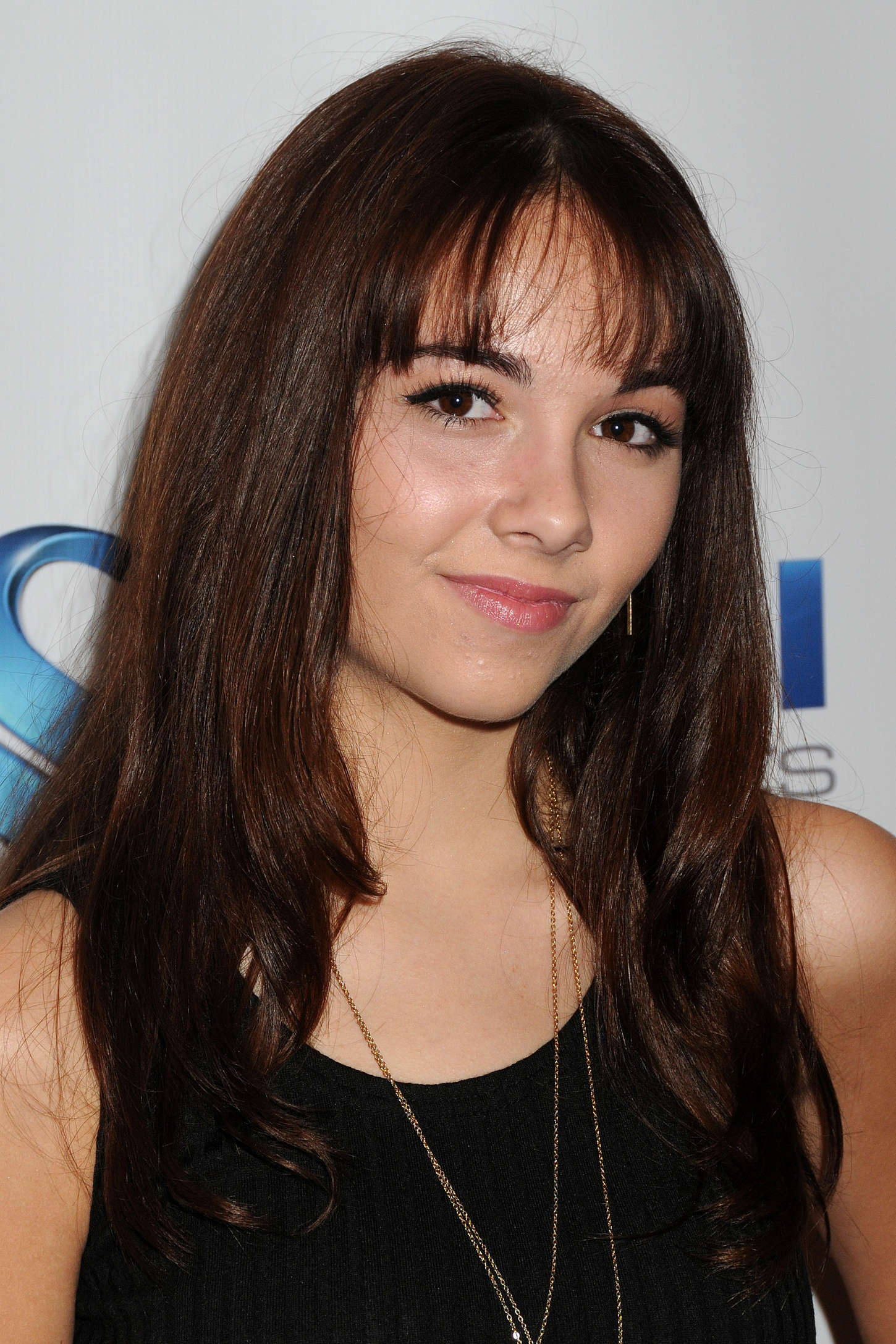 haley-pullos-wallpapers