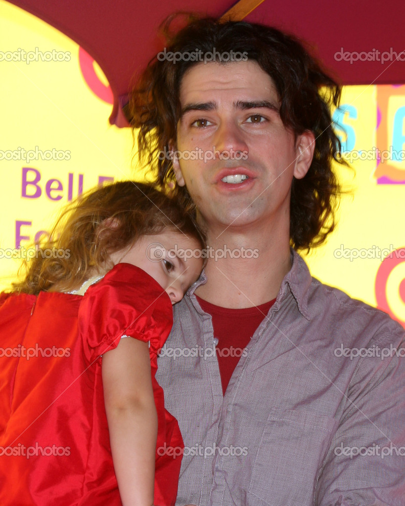 hamish-linklater-family