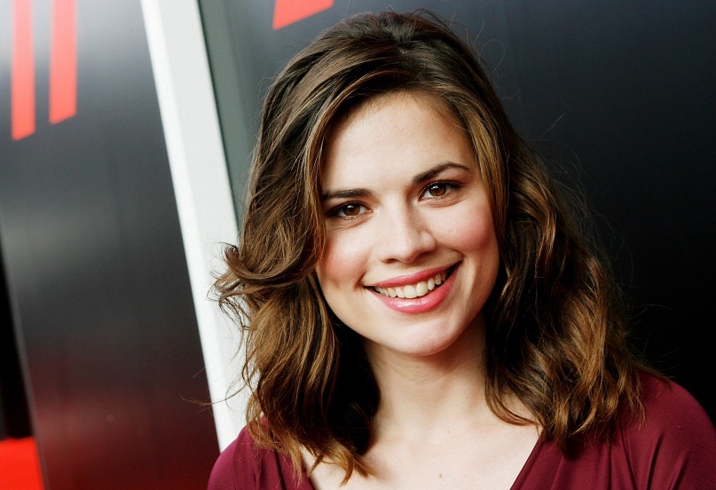 hayley-atwell-family
