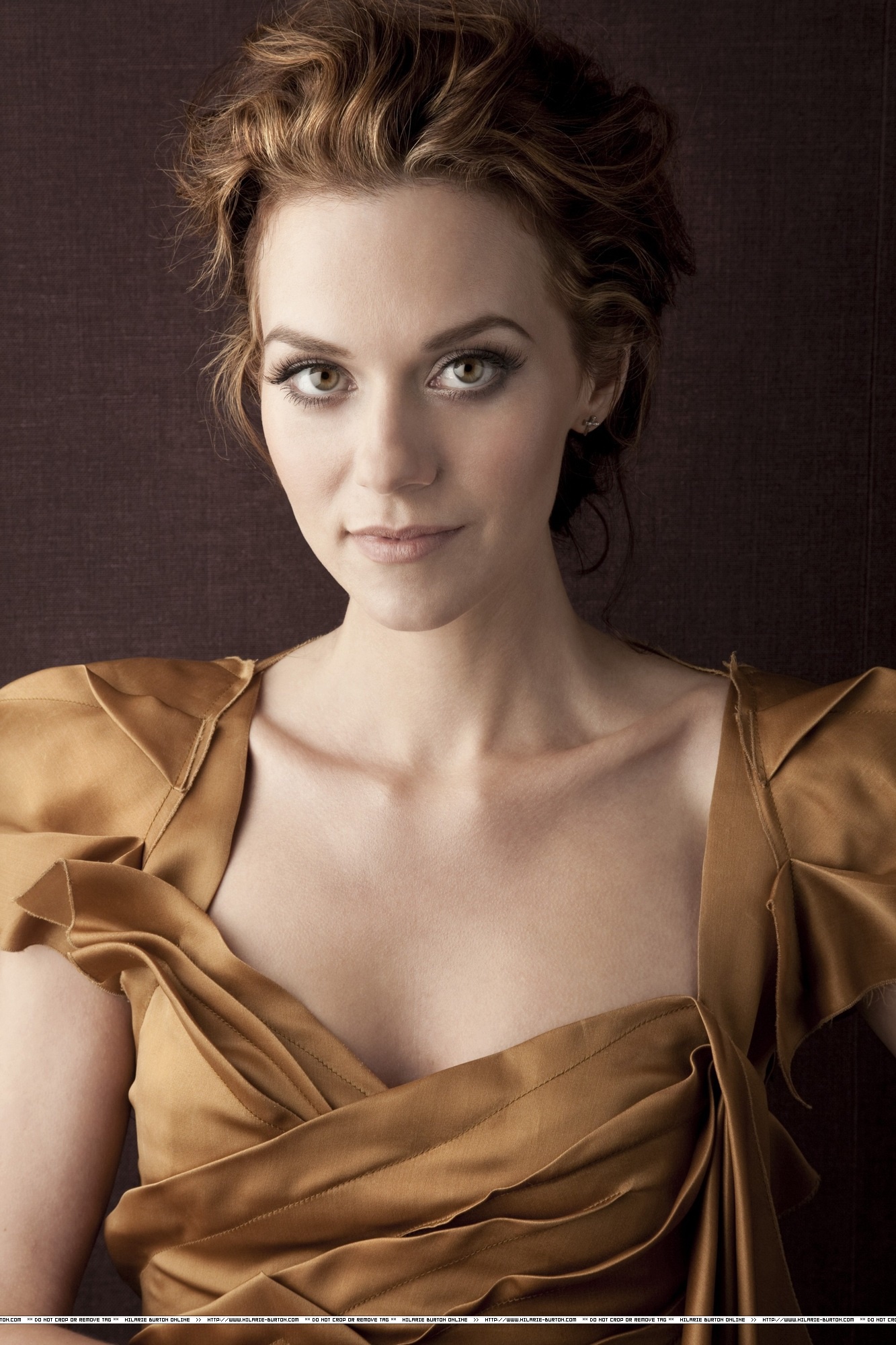 hilarie-burton-family