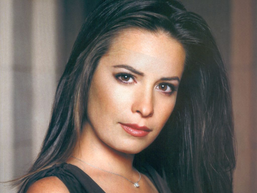 Pictures of Holly Marie Combs - Pictures Of Celebrities1024 x 768