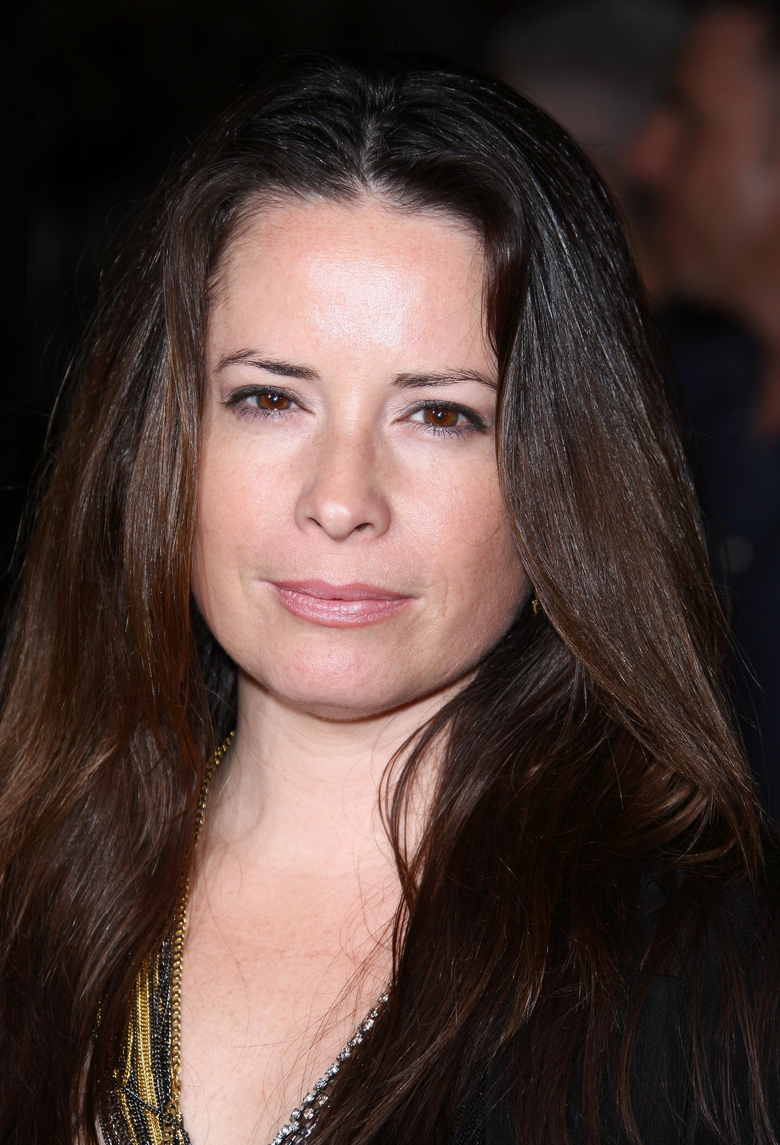 holly-marie-combs-summertime