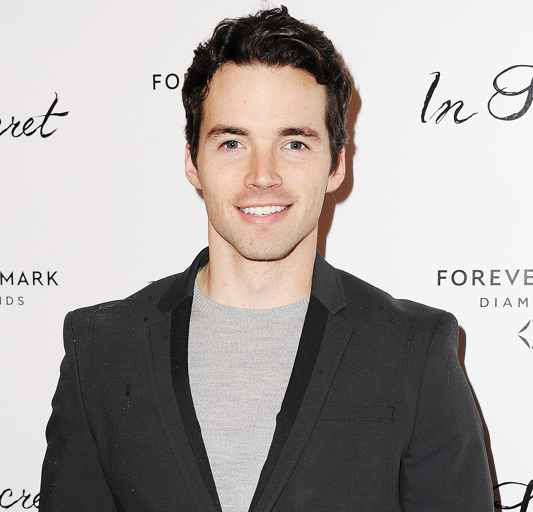 ian-harding-pictures