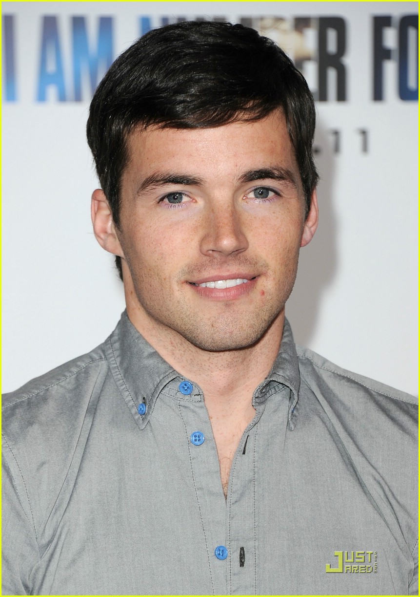 ian-harding-wallpapers