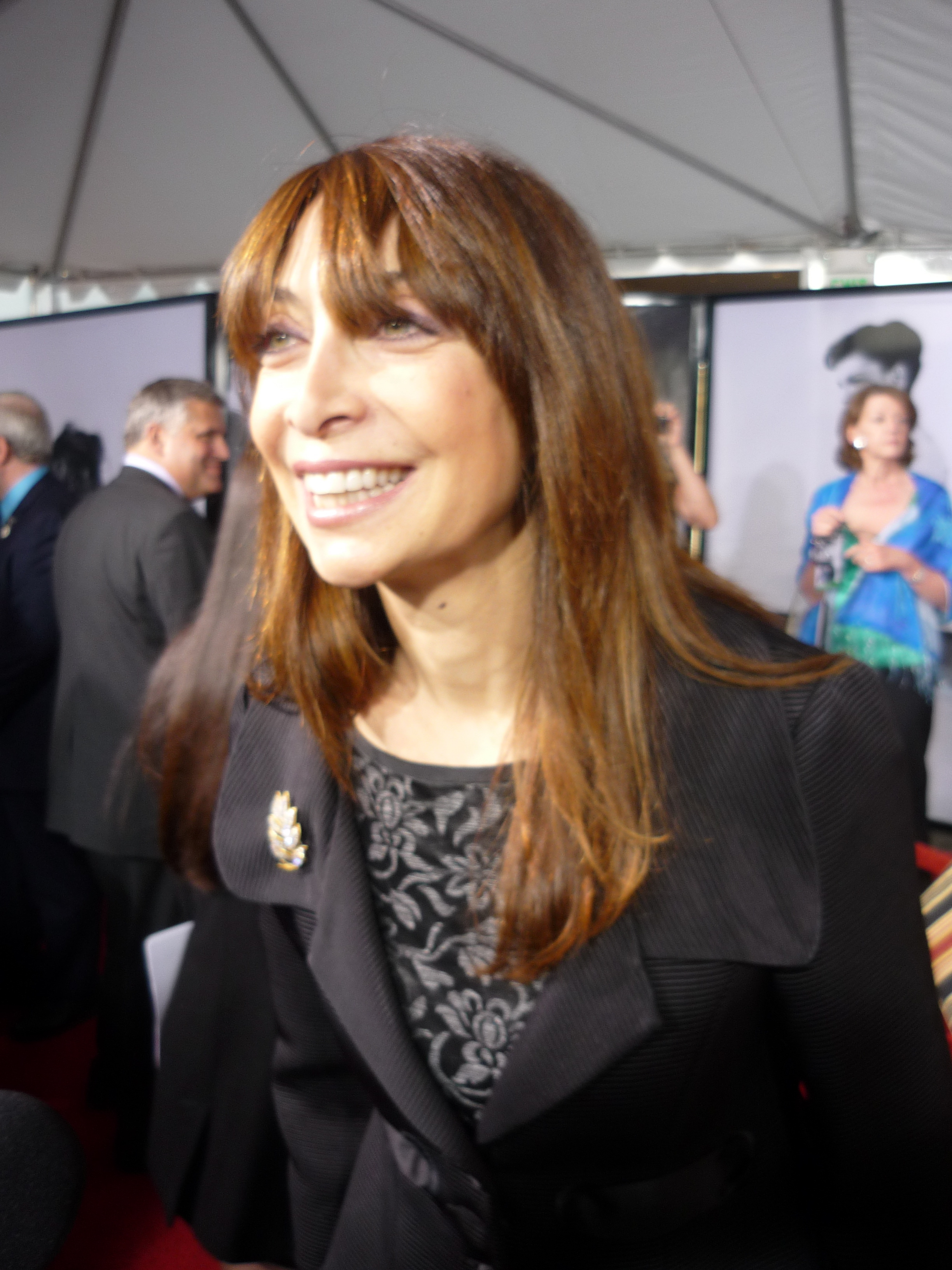 illeana-douglas-2016