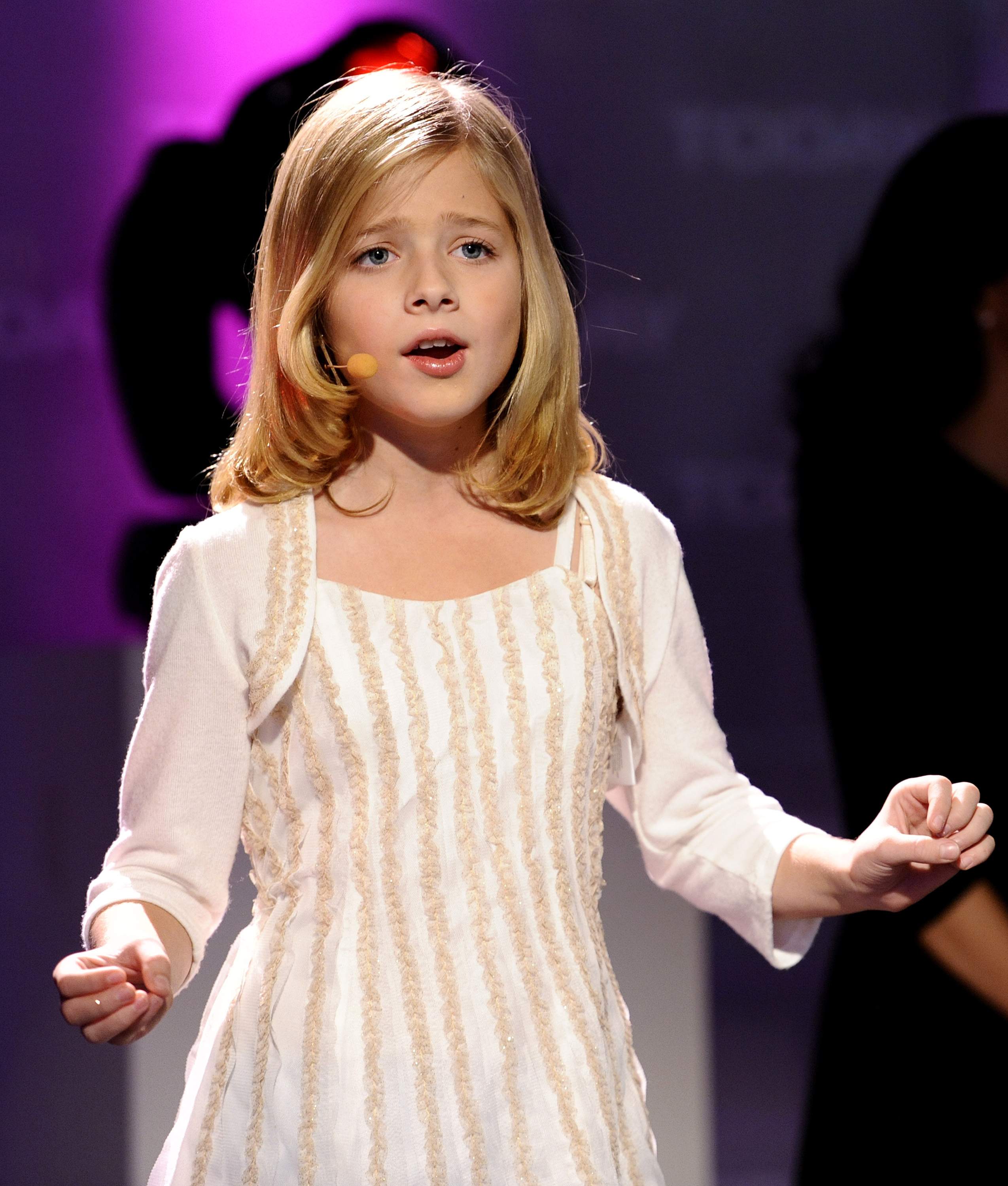 jackie-evancho-net-worth