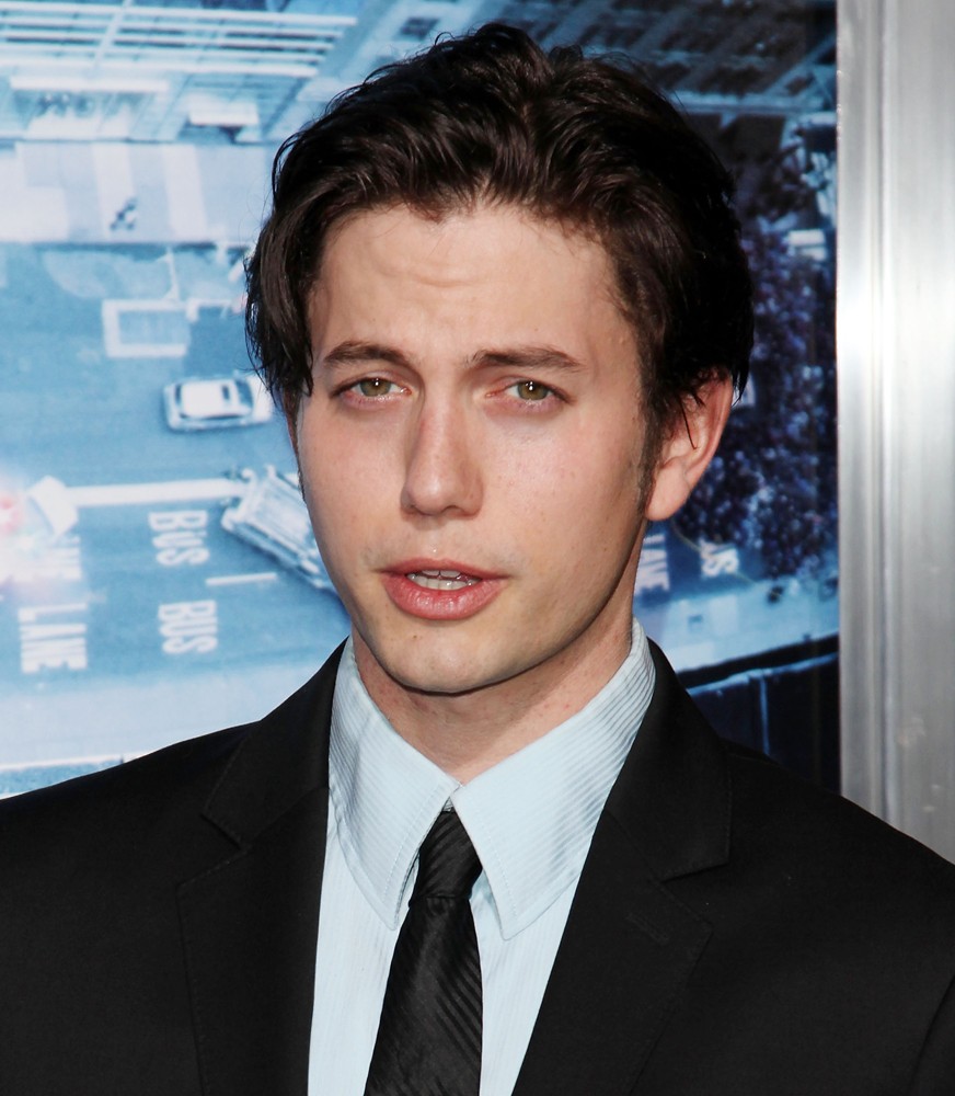 jackson-rathbone-net-worth