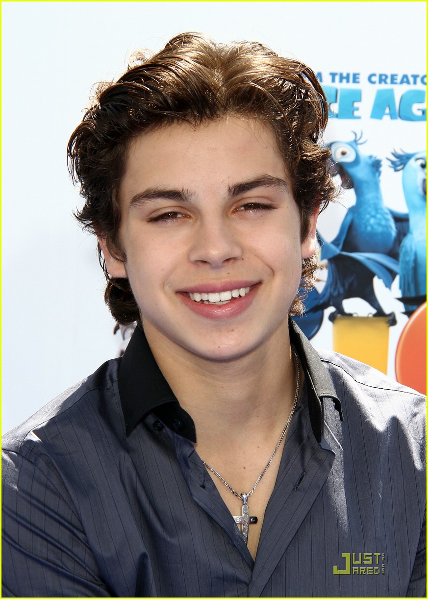 jake-t-austin-2015