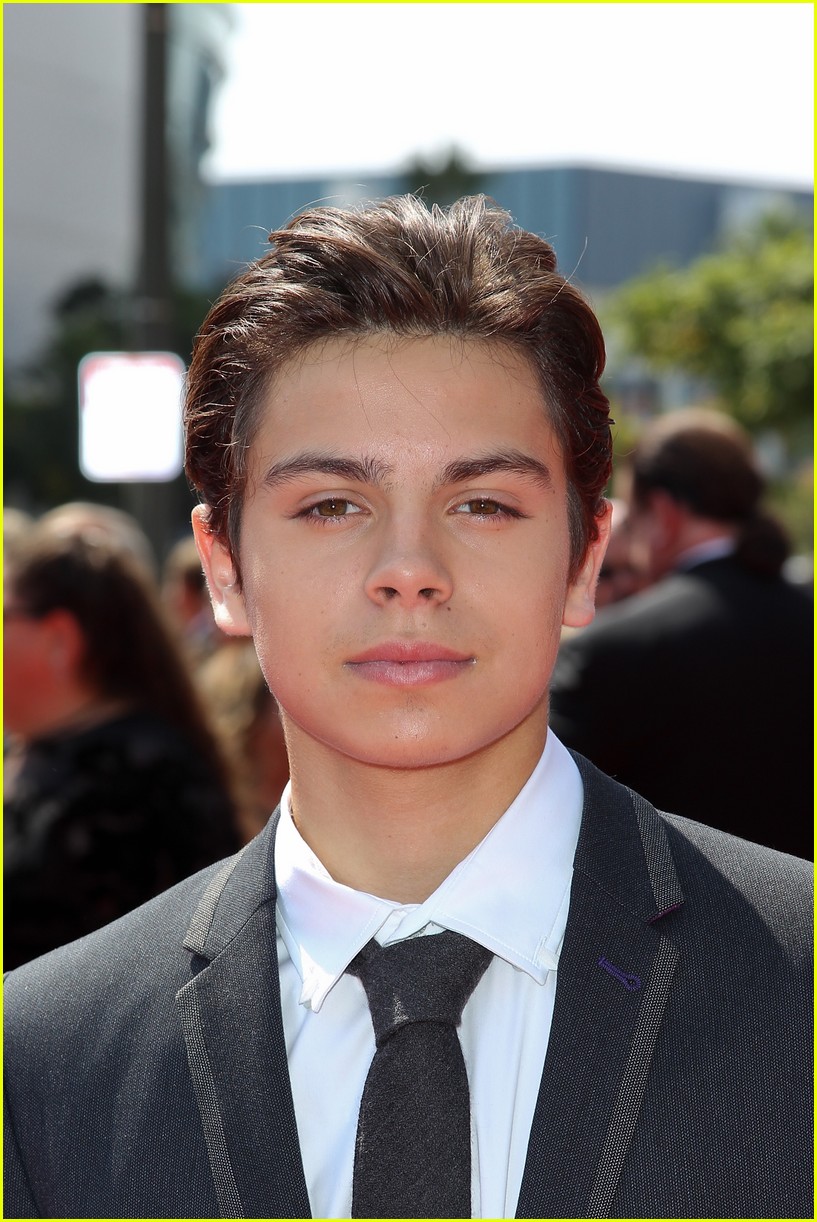 jake-t-austin-scandal