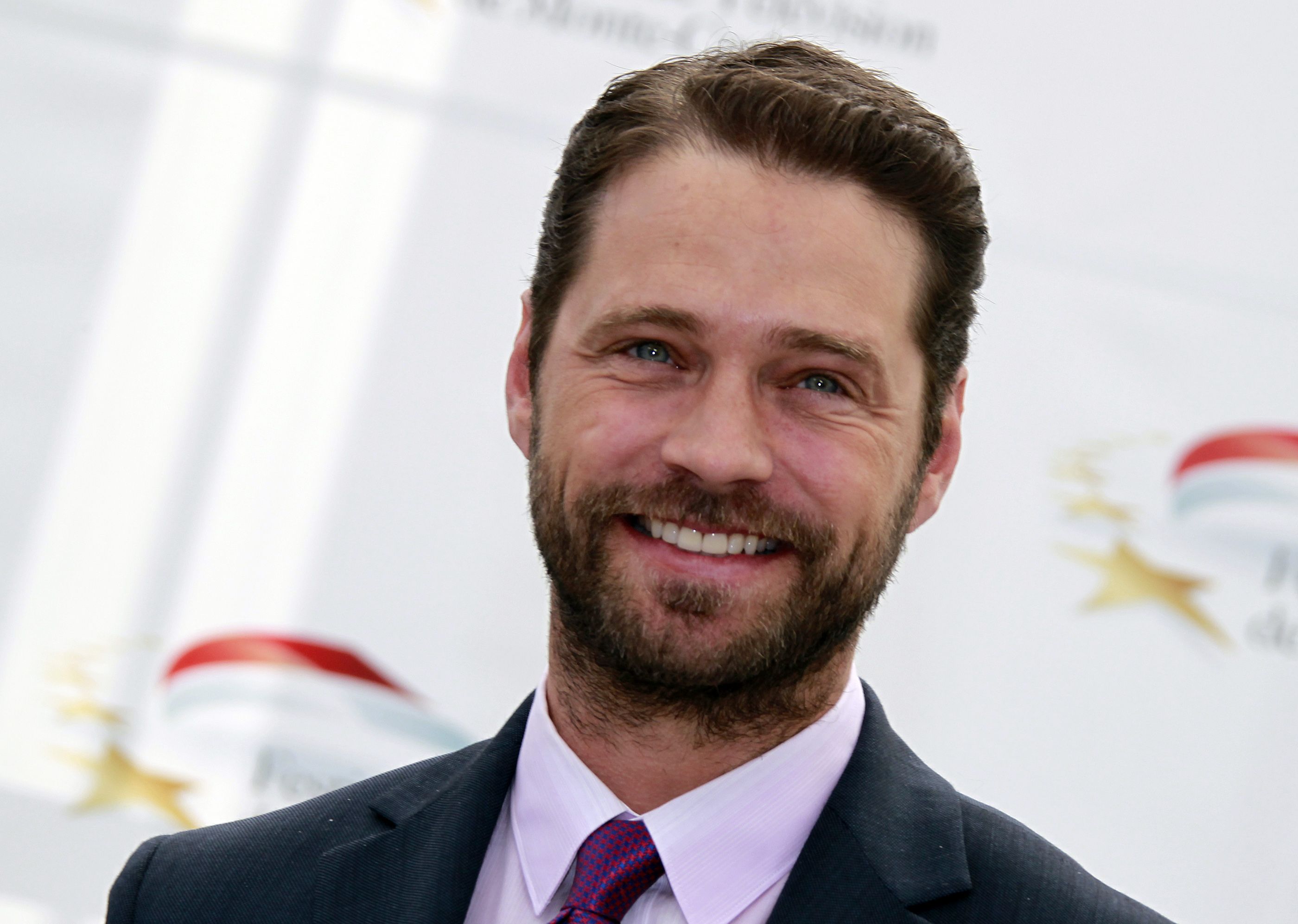 best-pictures-of-jason-priestley