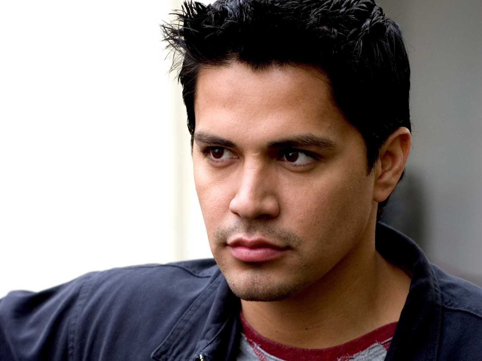 images-of-jay-hernandez