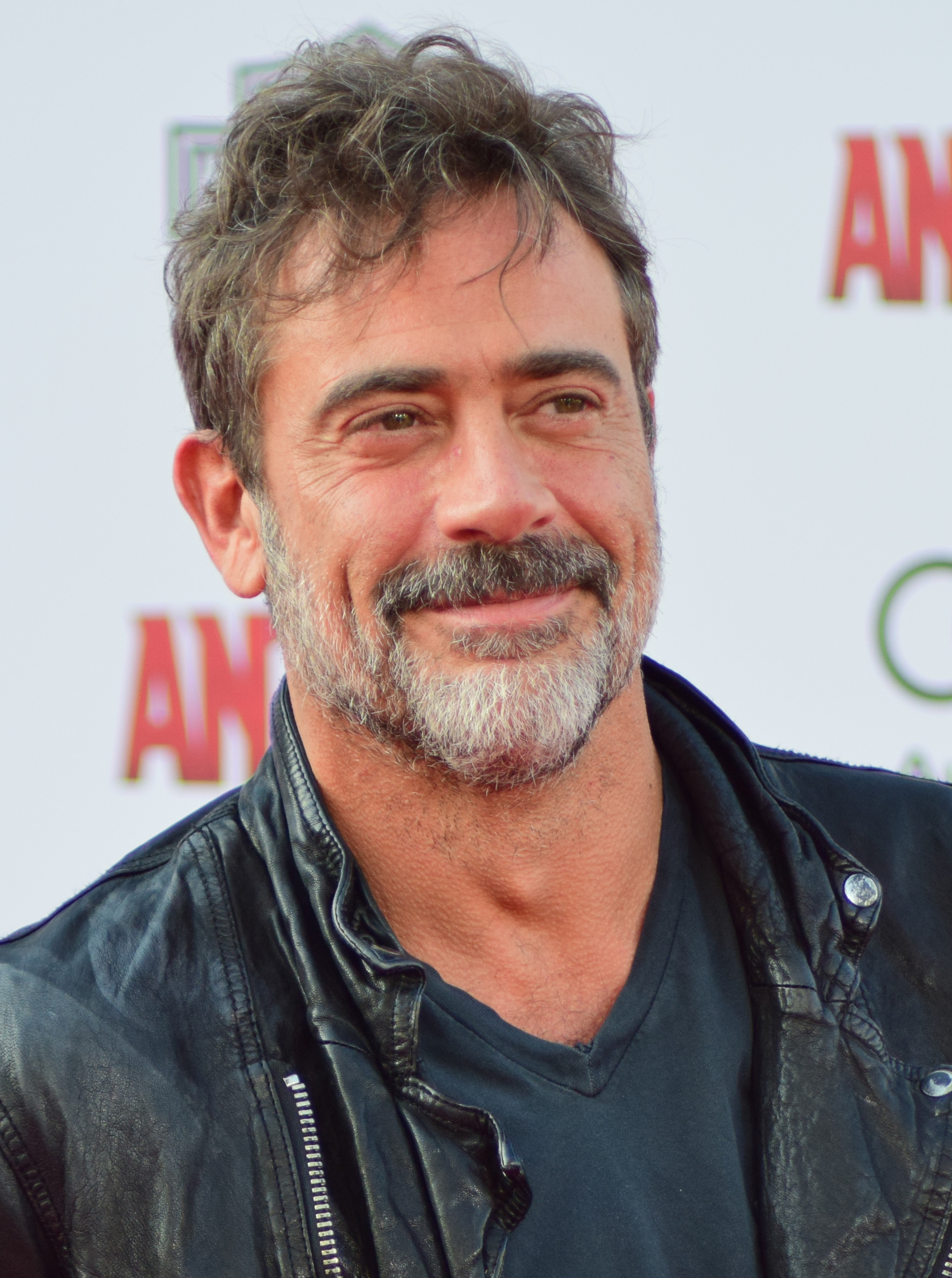 jeffrey-dean-morgan-pictures