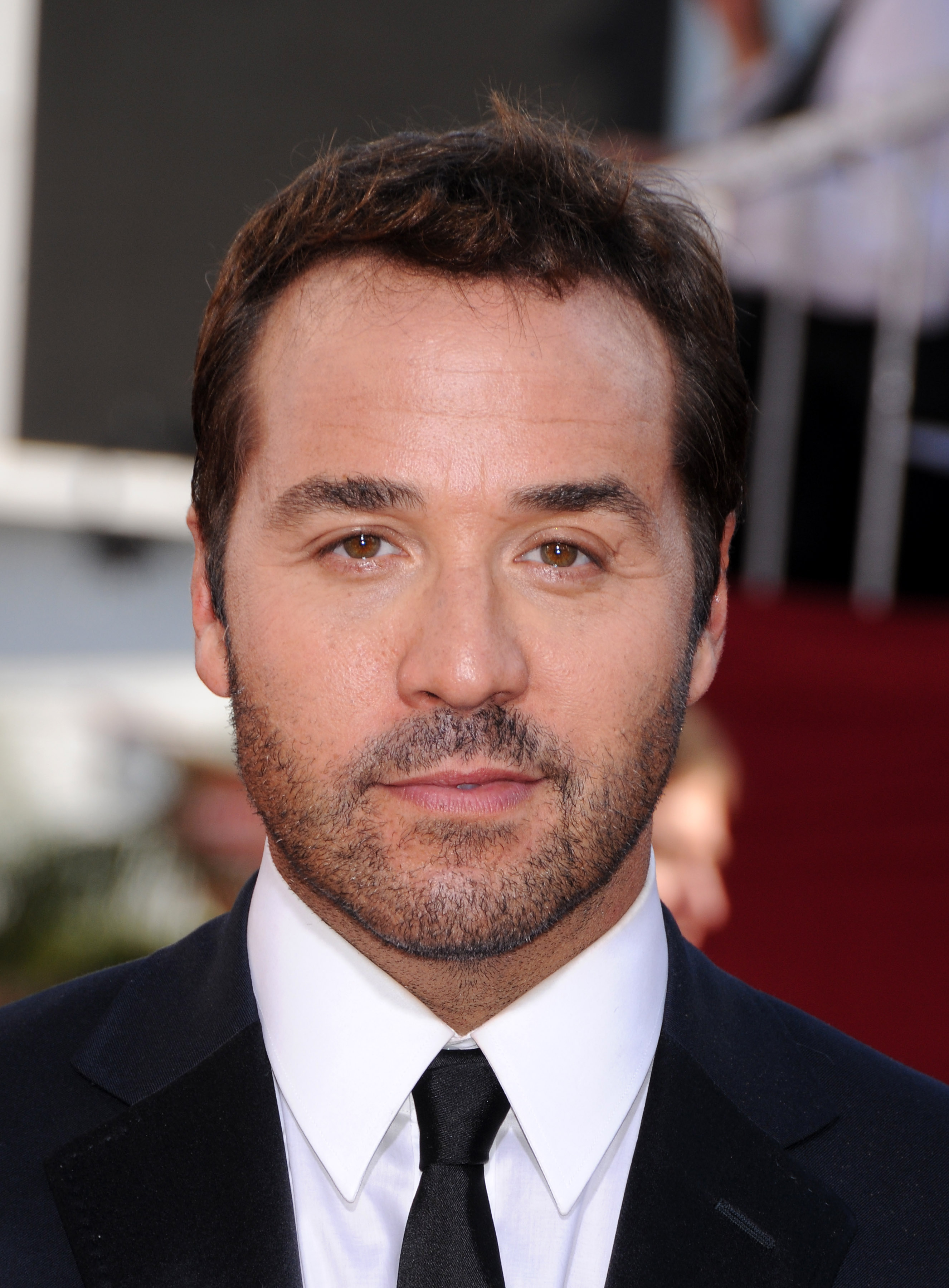 best-pictures-of-jeremy-piven