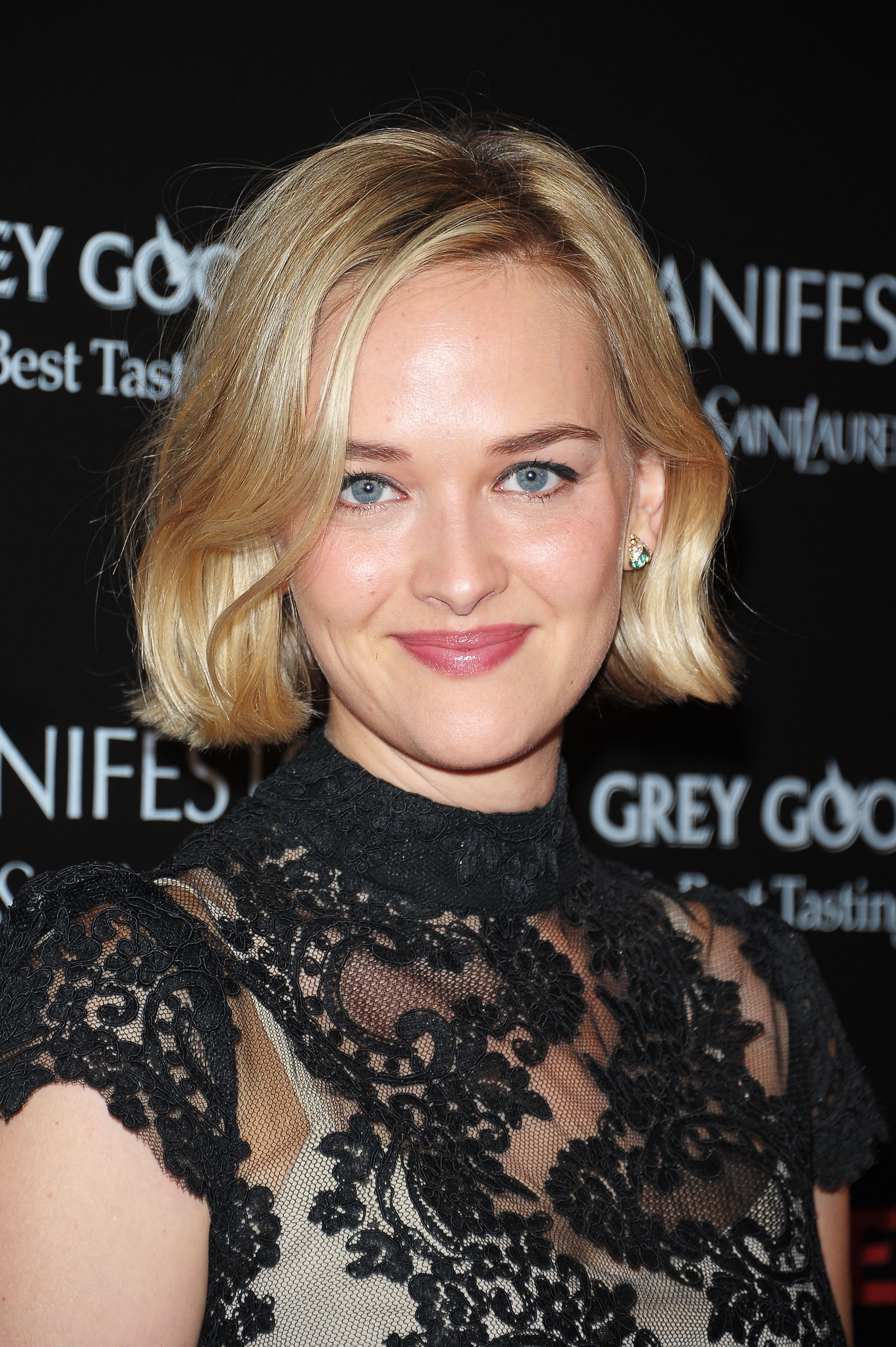 best-pictures-of-jess-weixler