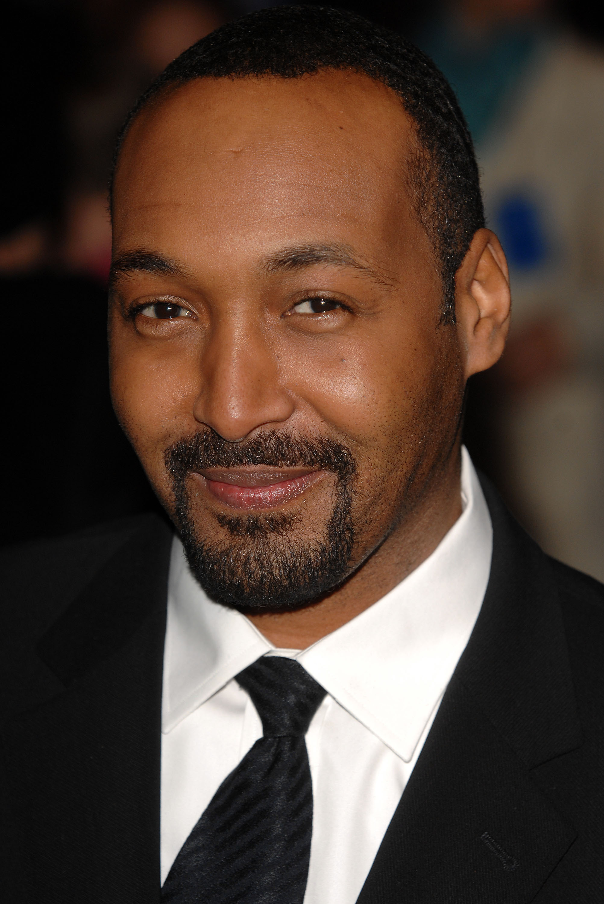 jesse-l-martin-pictures