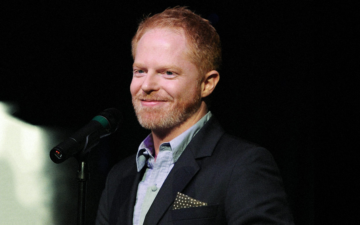 jesse-tyler-ferguson-hd-wallpaper