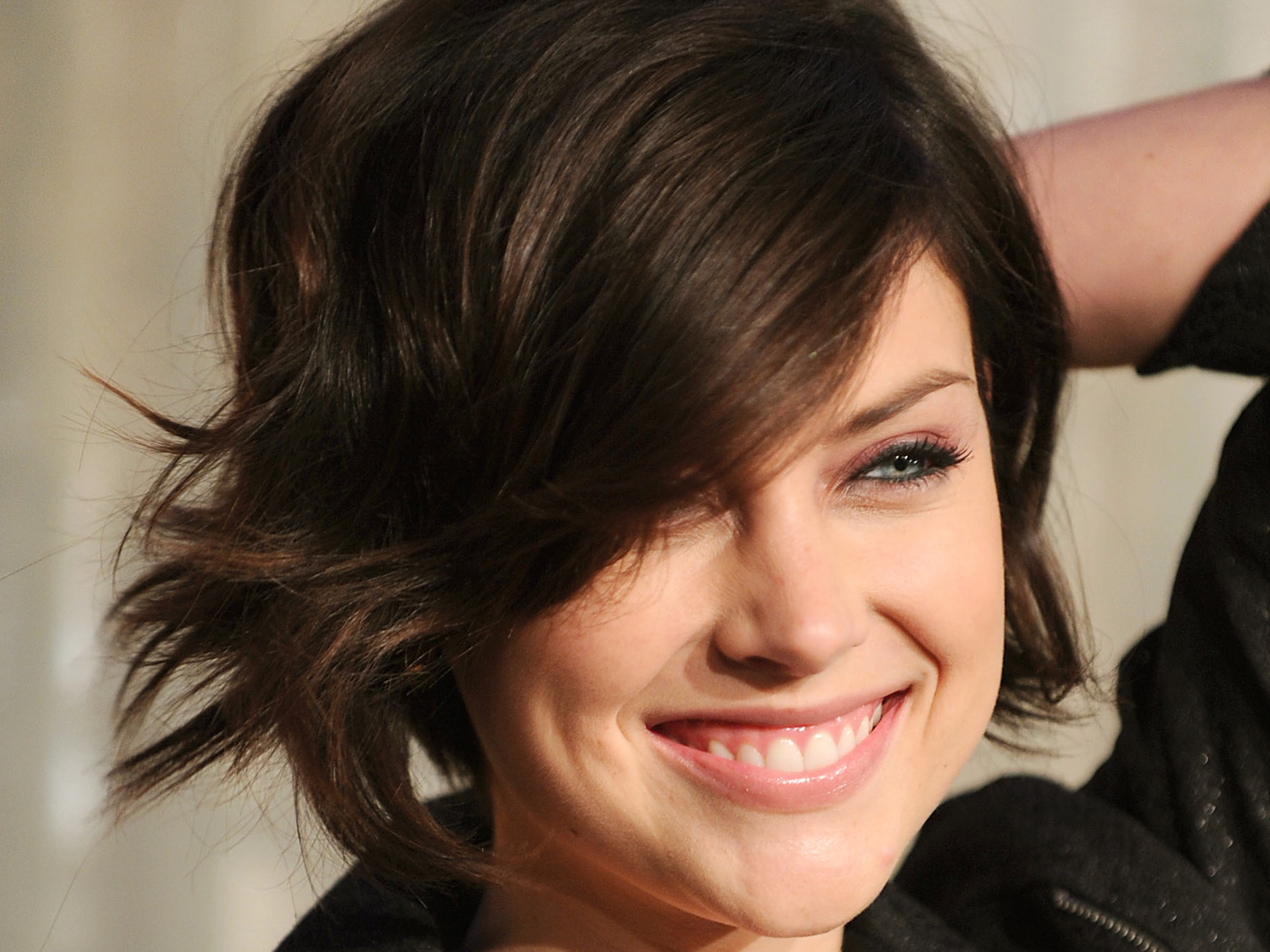 jessica-stroup-hd-wallpaper