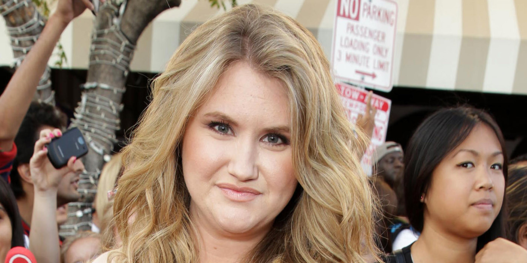 jillian-bell-scandal