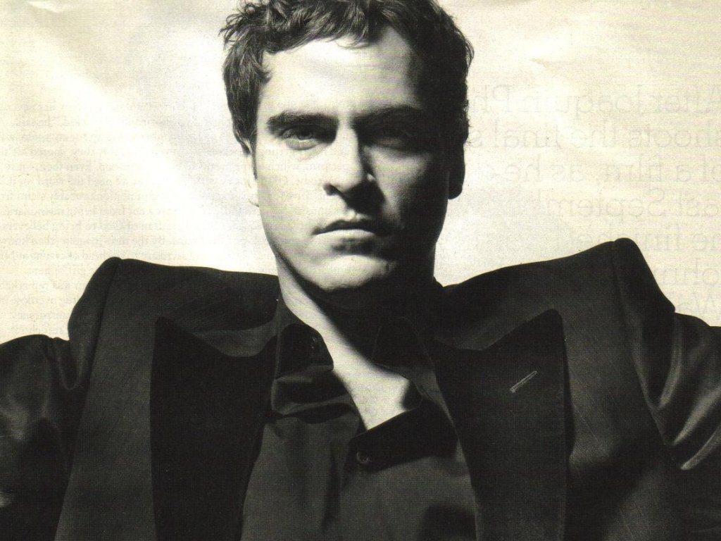 joaquin-phoenix-young