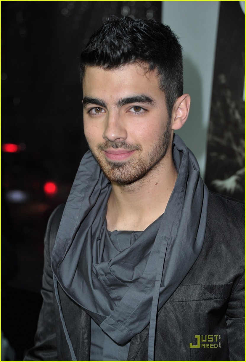 joe-jonas-2015