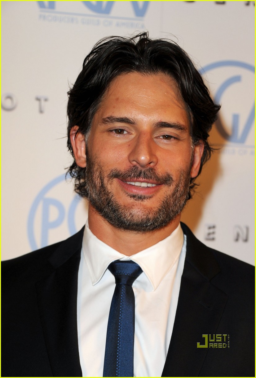 joe-manganiello-summertime