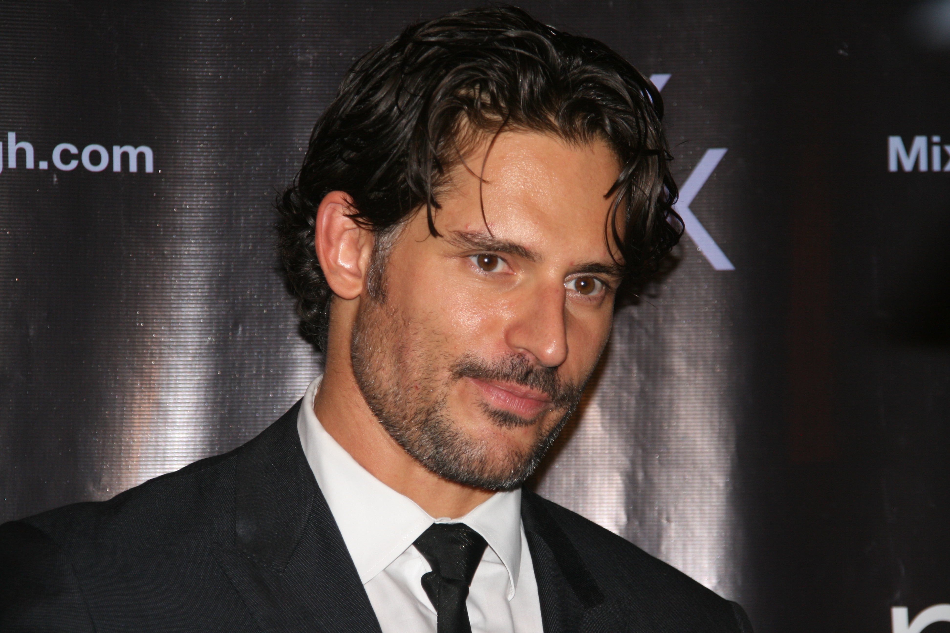 joe-manganiello-young