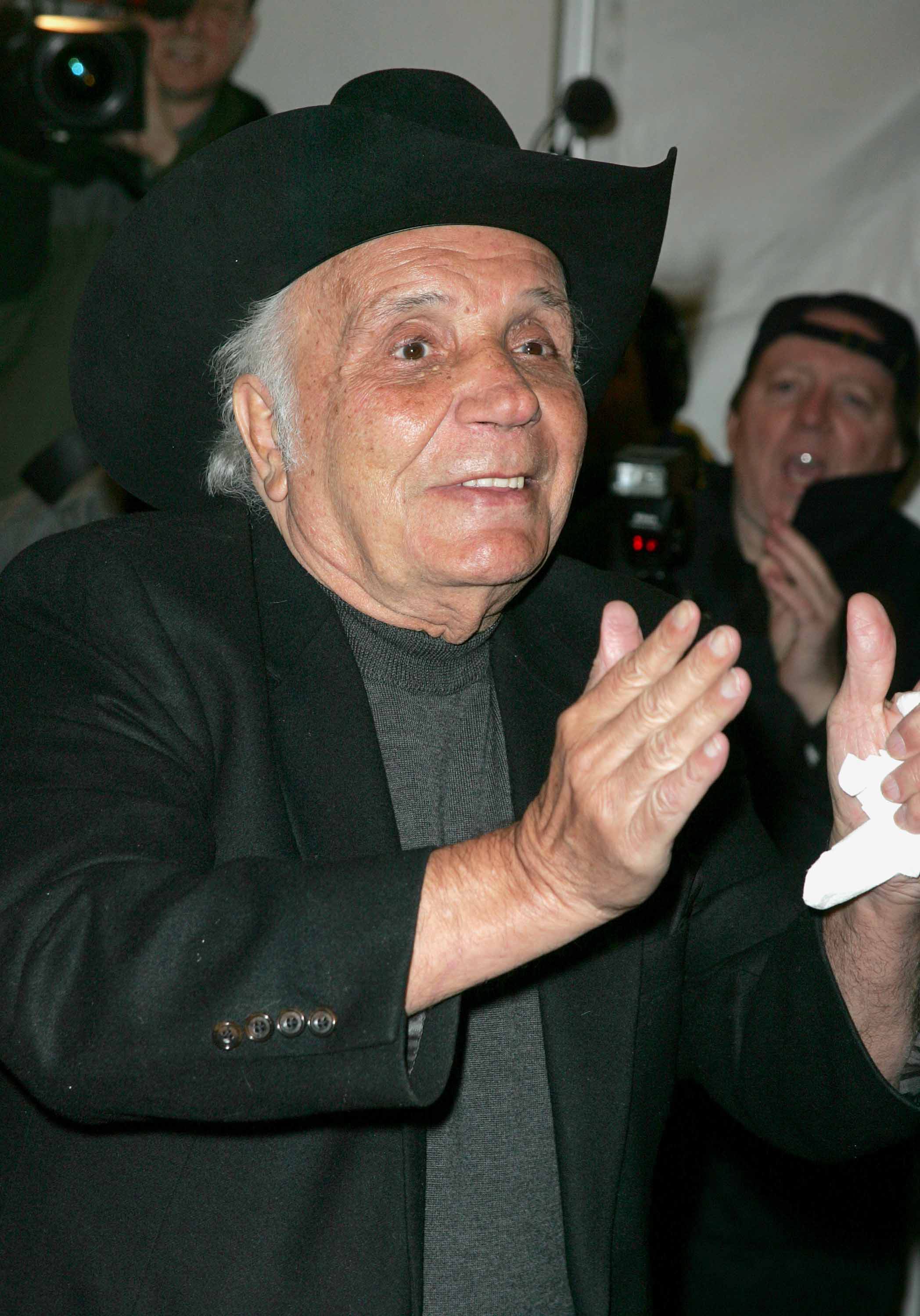 best-pictures-of-john-lamotta