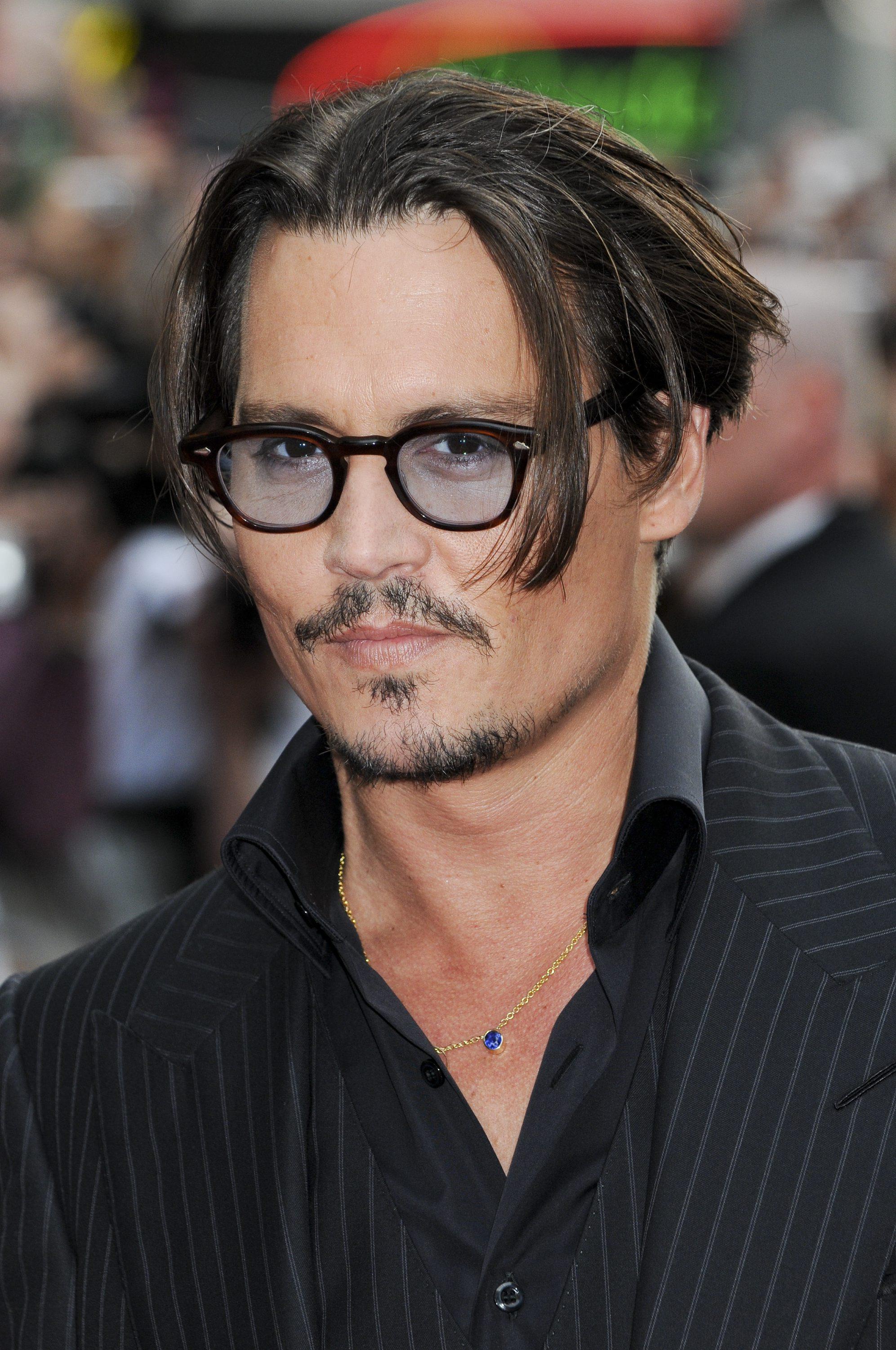 Pictures of Johnny Depp - Pictures Of Celebrities