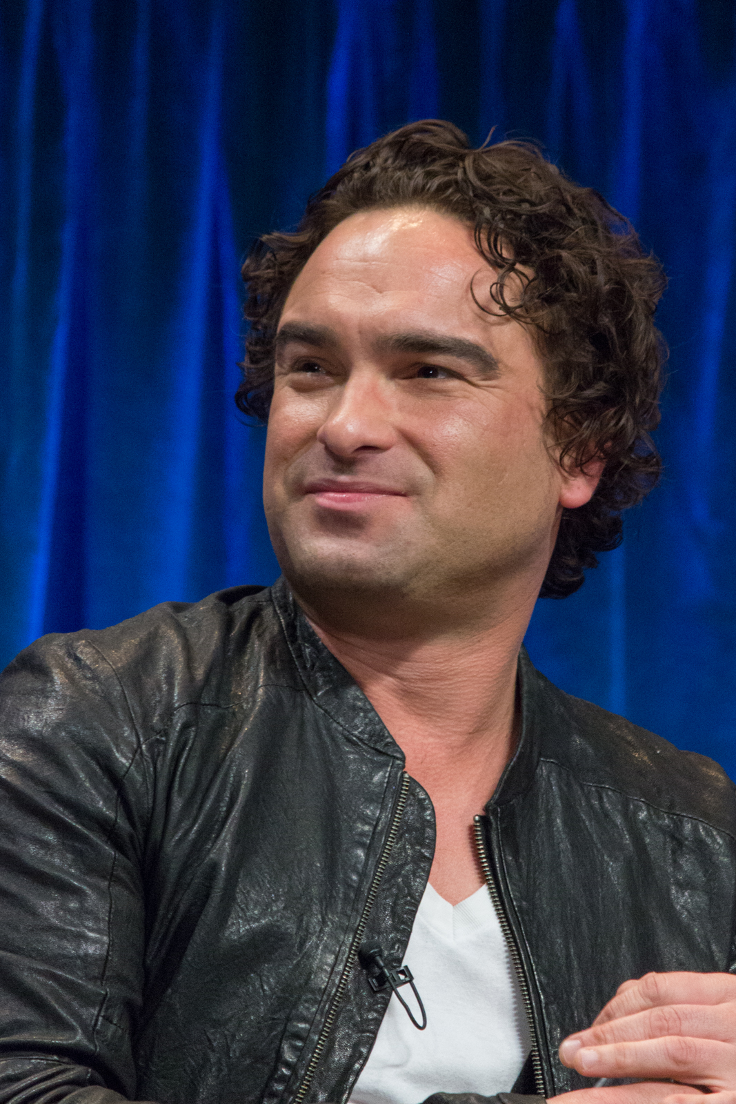 johnny-galecki-images