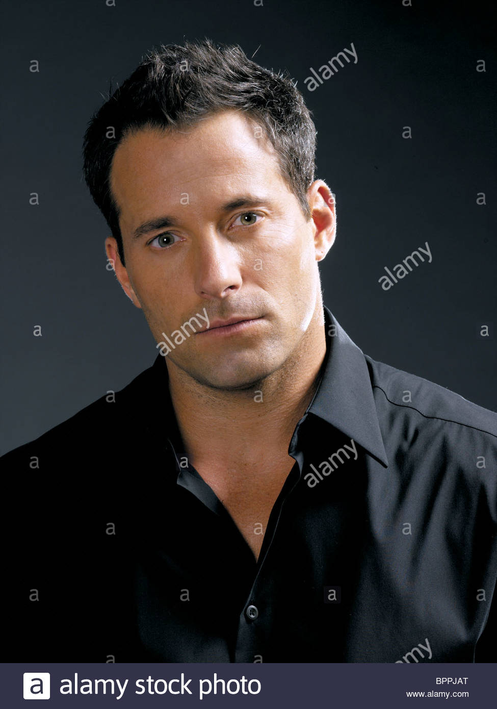 johnny-messner-actor-family