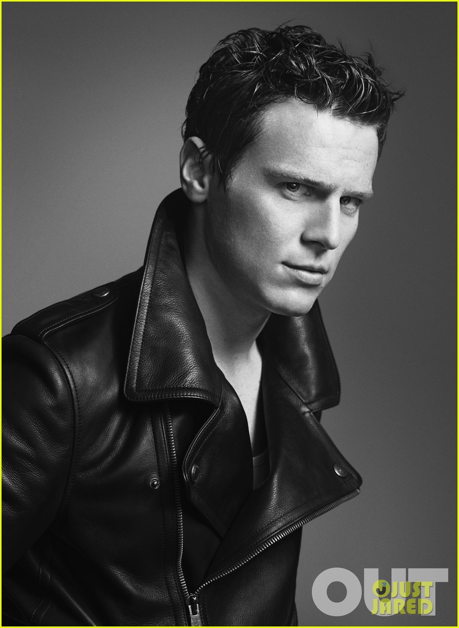 jonathan-groff-photos