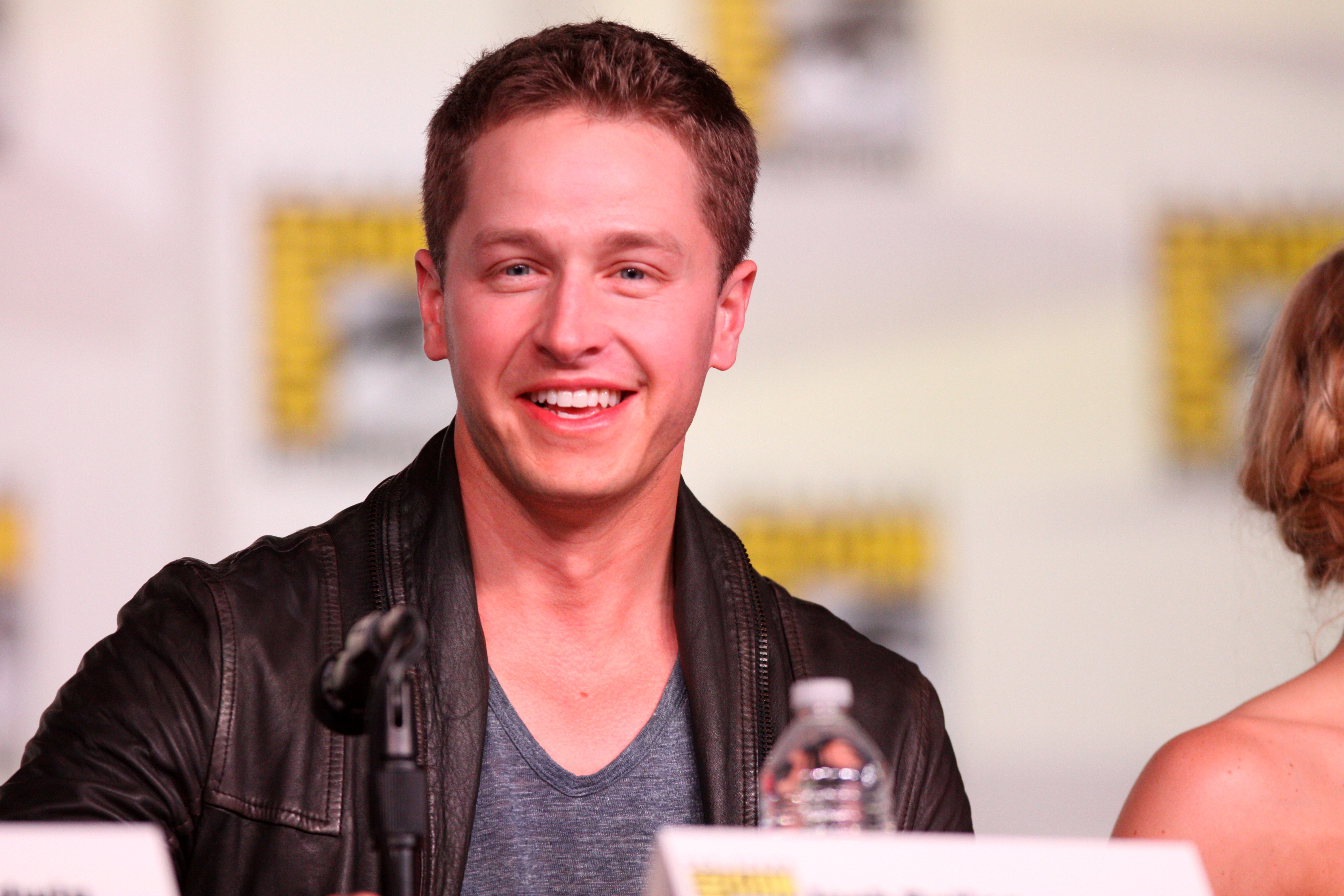 josh-dallas-photos