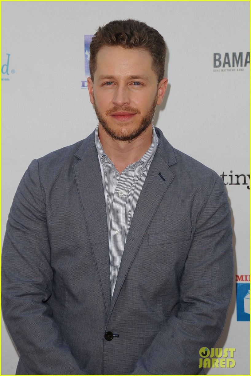 photos-of-josh-dallas