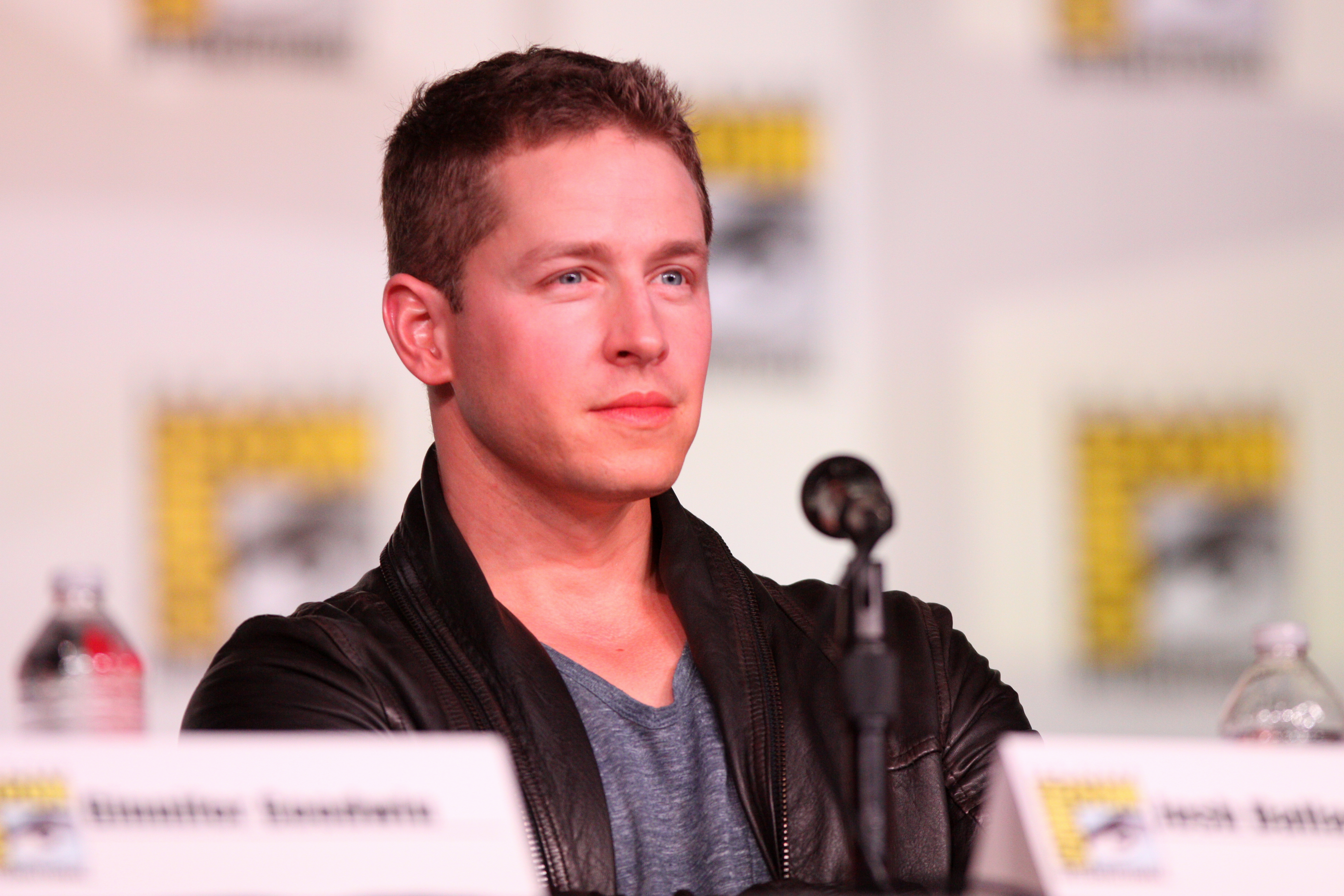 pictures-of-josh-dallas