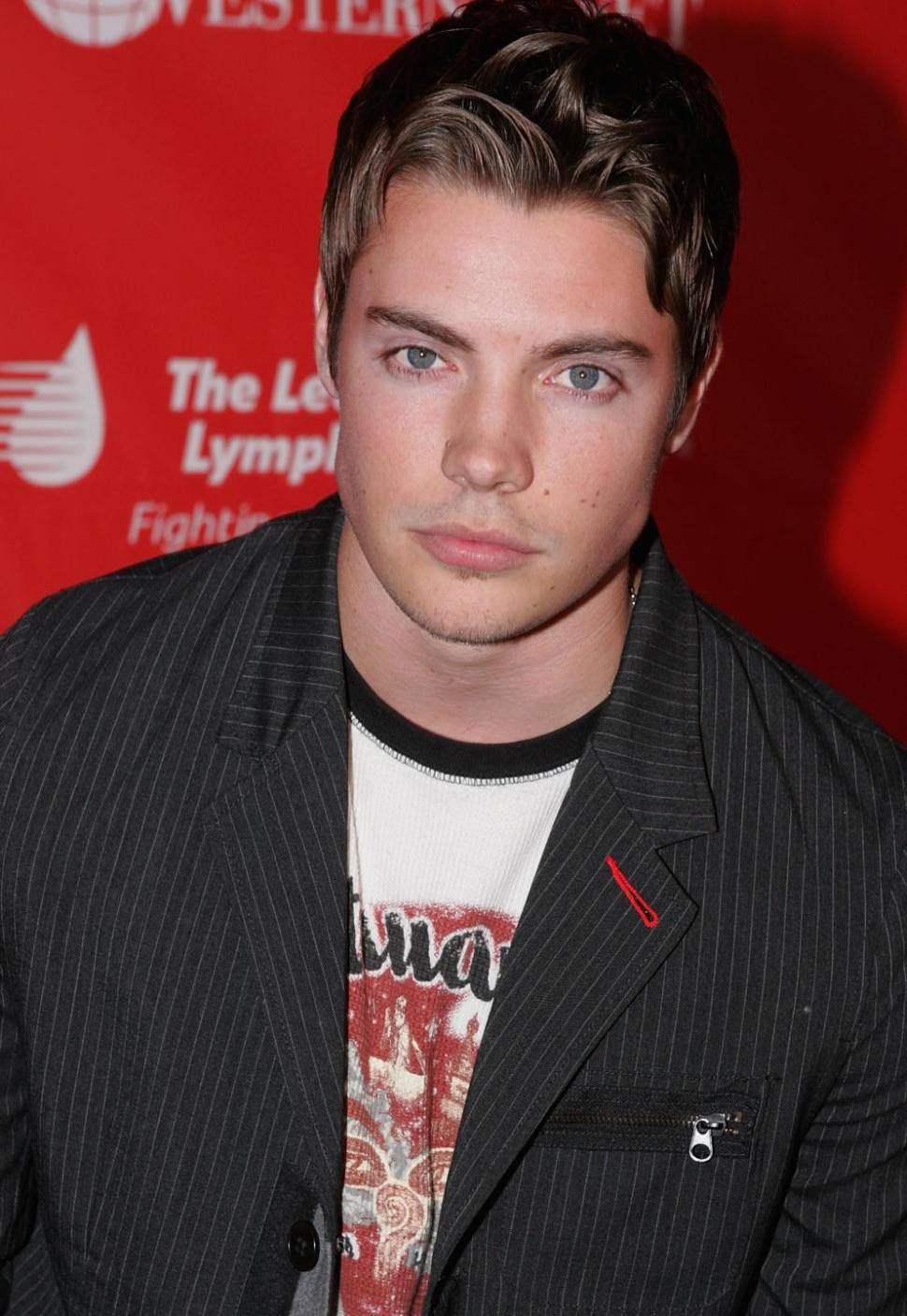 josh-henderson-scandal