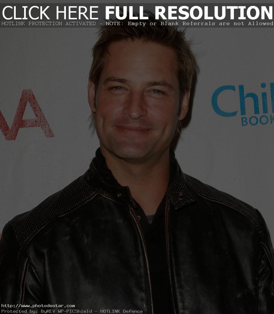 josh-holloway-family