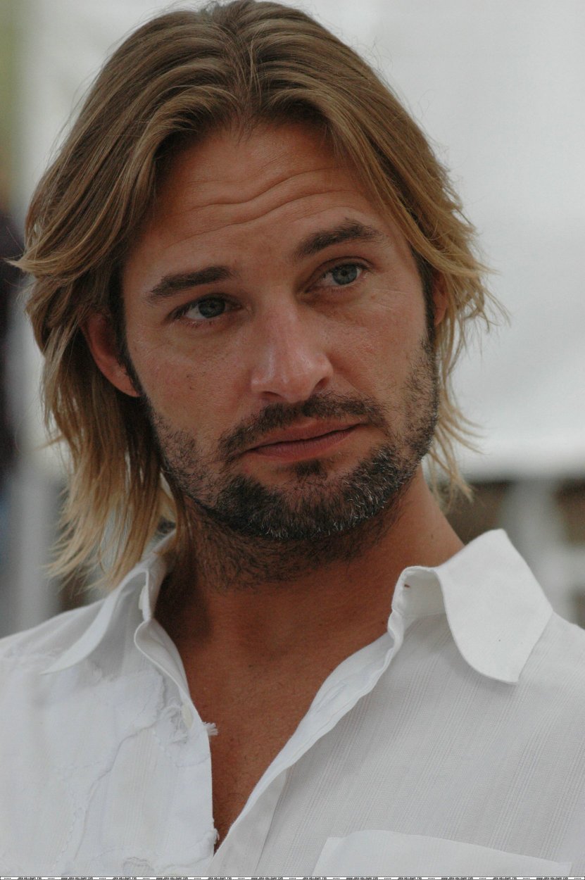 josh-holloway-scandal