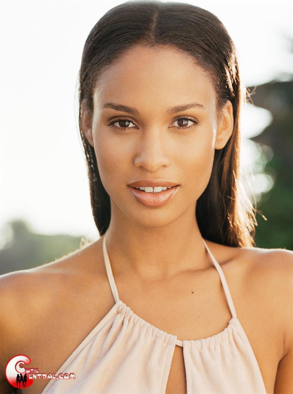 joy-bryant-images