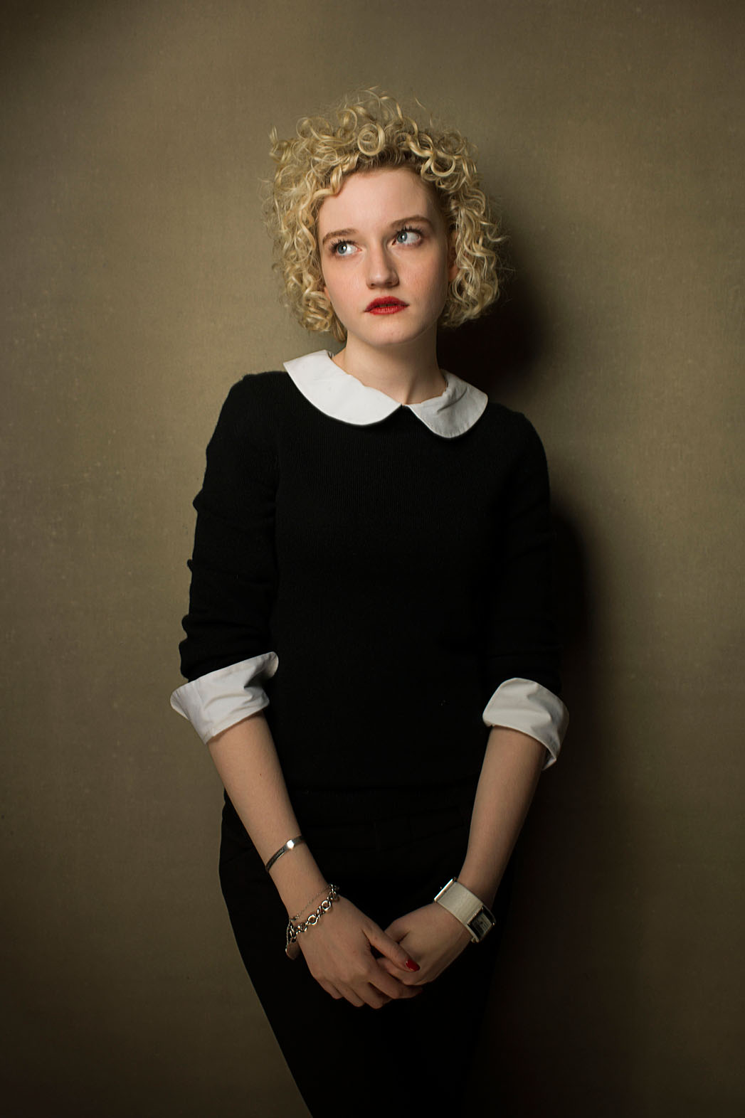 julia-garner-tattoos