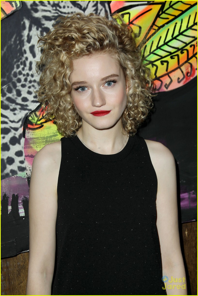 photos-of-julia-garner