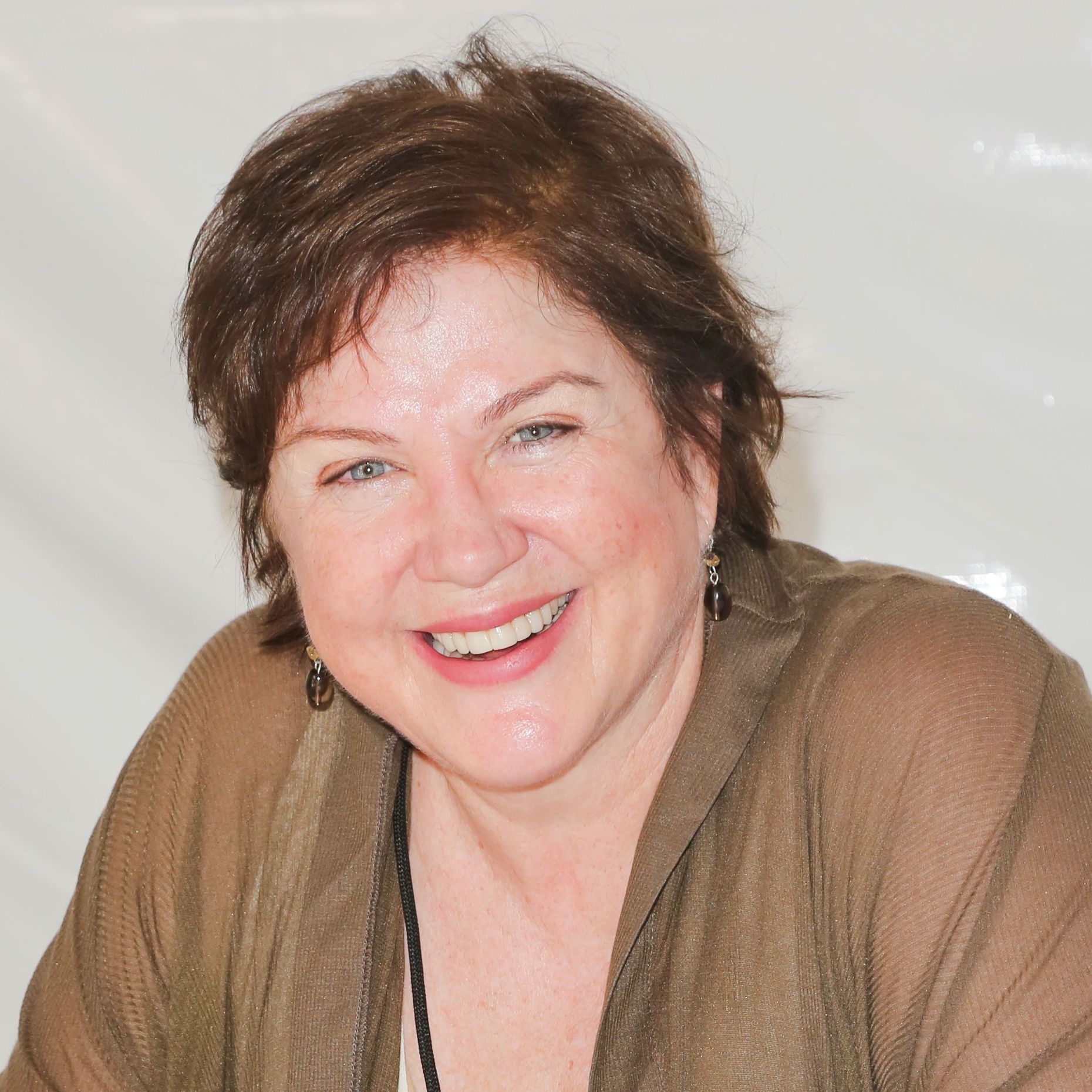 julia-sweeney-net-worth