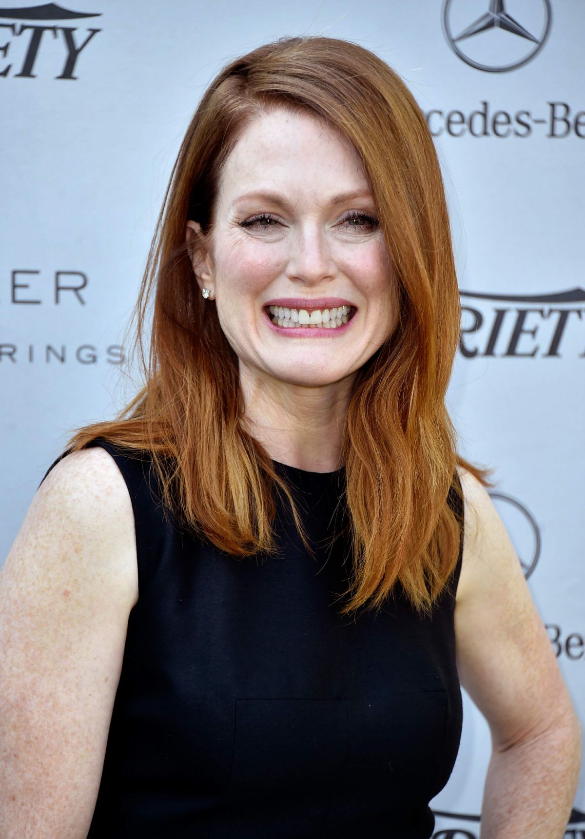 julianne-moore-2016