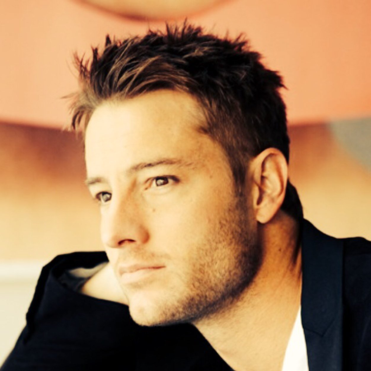 photos-of-justin-hartley